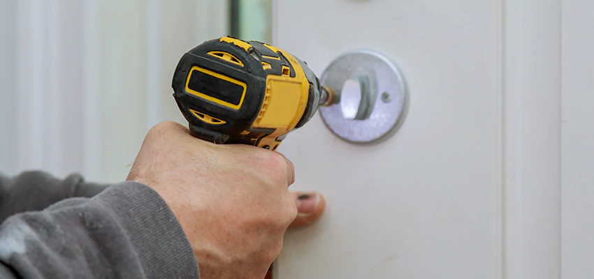 Street Locksmith For Smart Lock Repair in Atwater, CA